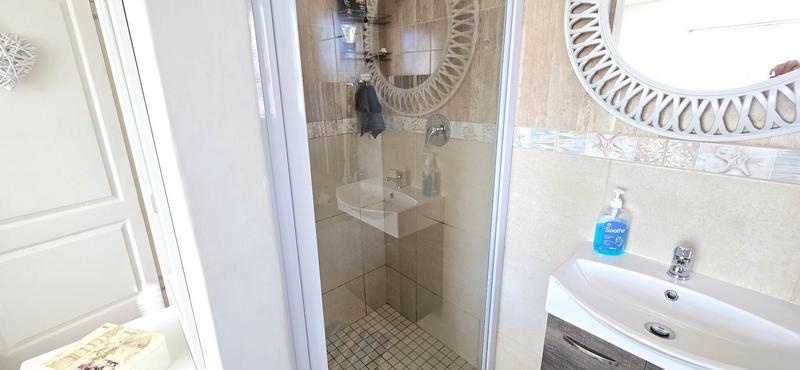 2 Bedroom Property for Sale in Reebok Western Cape